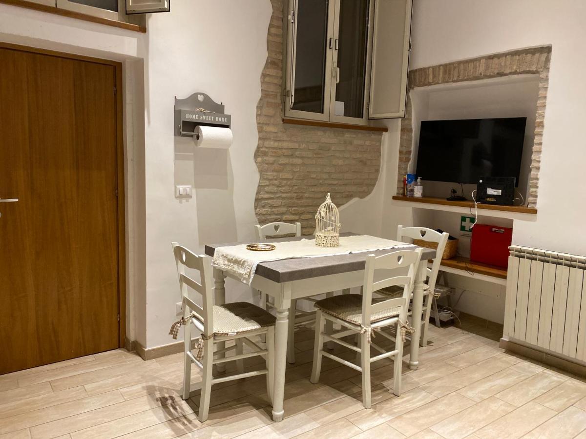 Il Vicolo Di Trastevere *